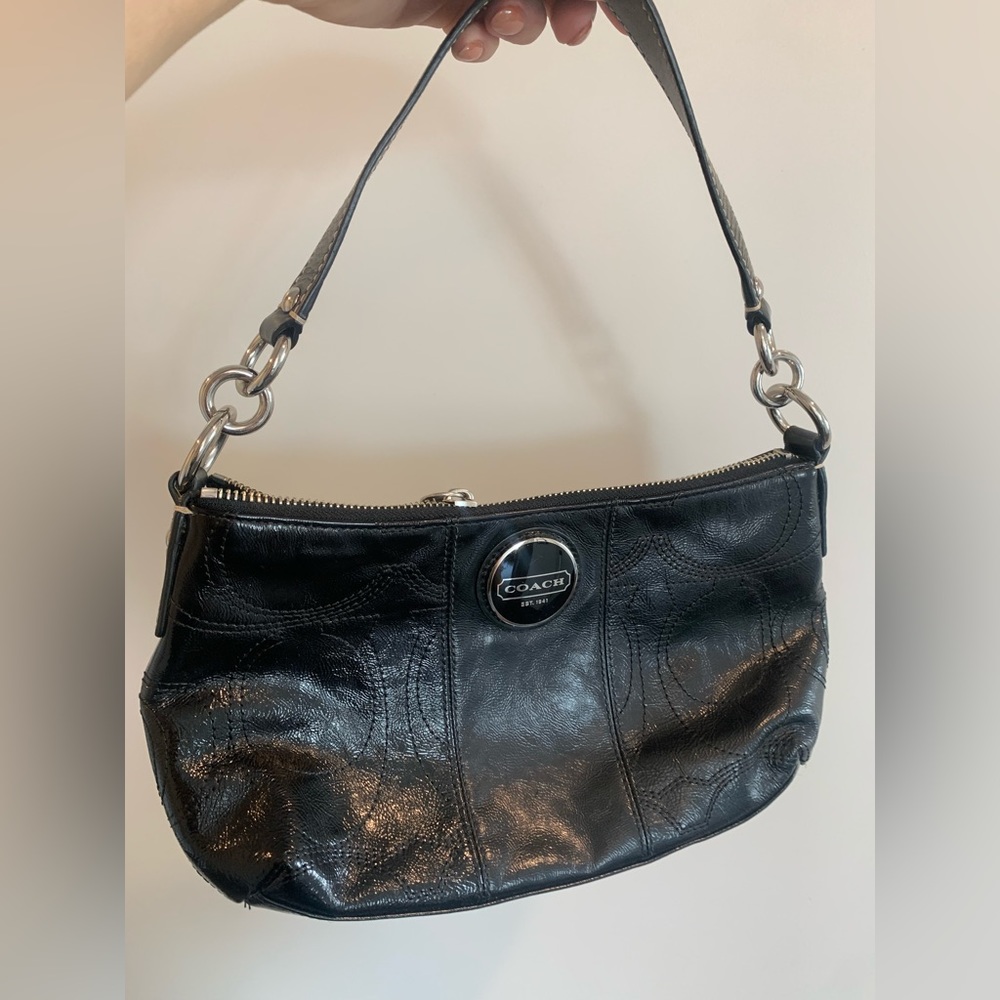 Y2K patent black leather Coach purse